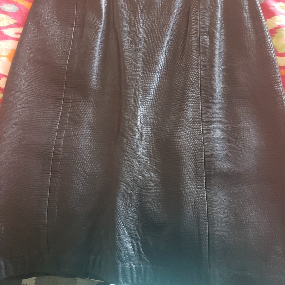 Black leather POWER SKIRT - Picture 6 of 8